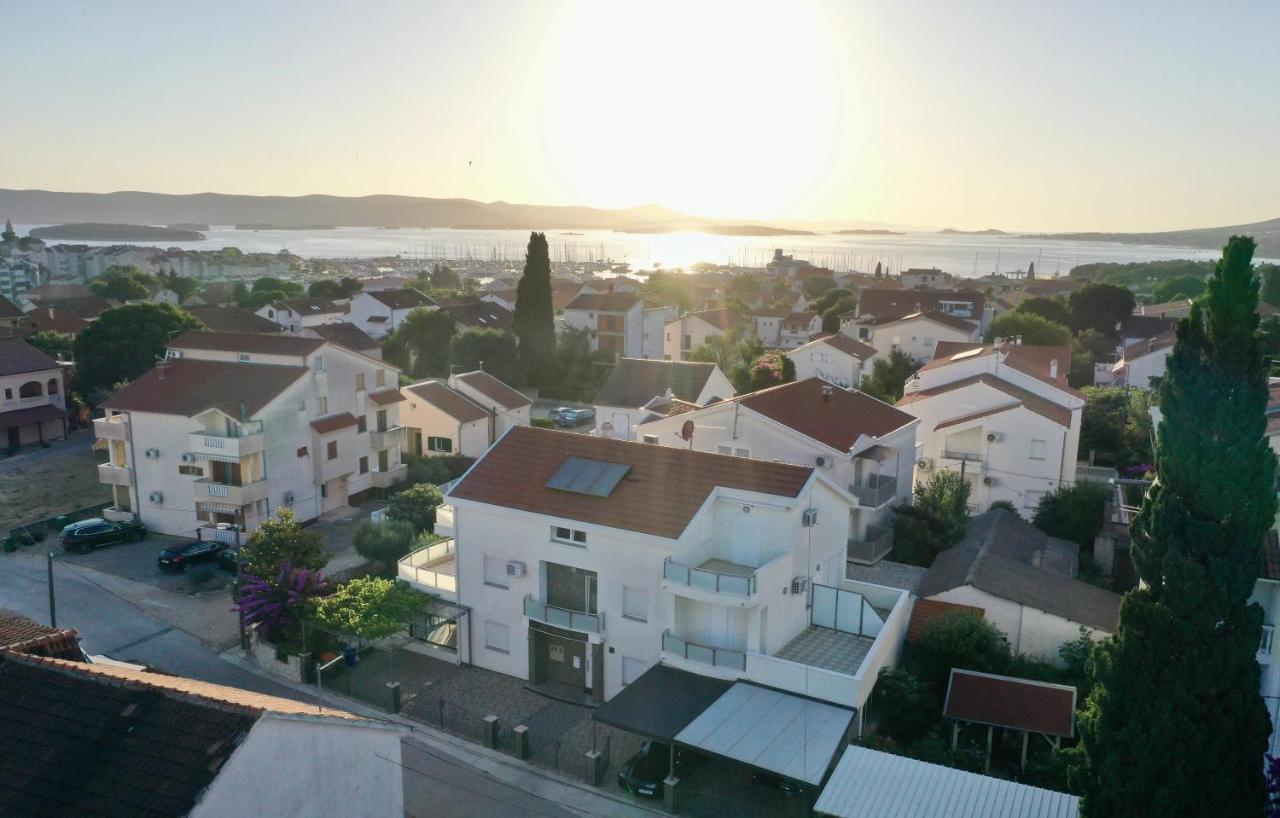 Apartments Dumancic Biograd Na Moru Ngoại thất bức ảnh