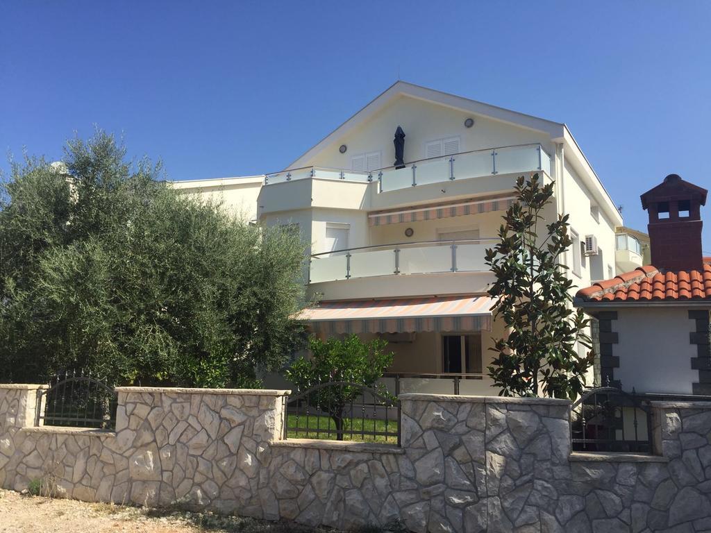 Apartments Dumancic Biograd Na Moru Ngoại thất bức ảnh