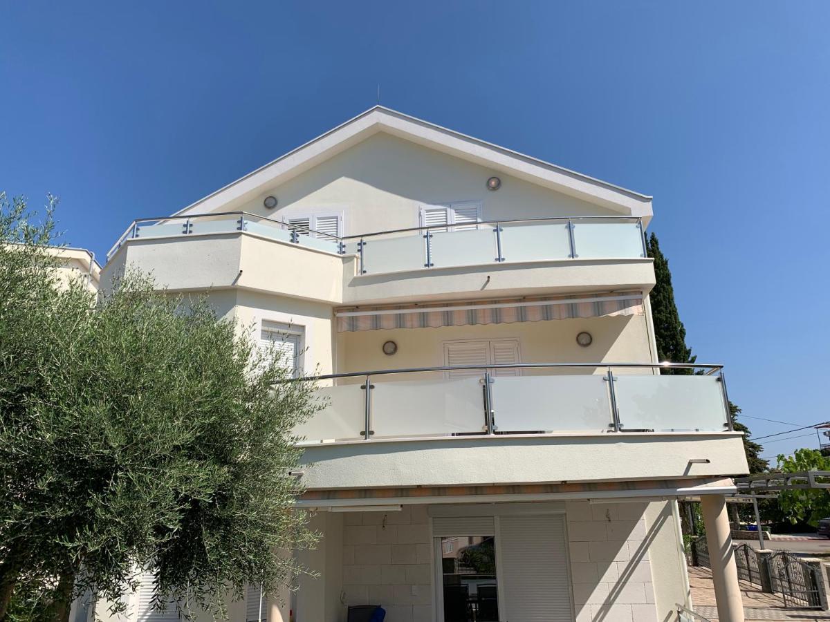 Apartments Dumancic Biograd Na Moru Ngoại thất bức ảnh