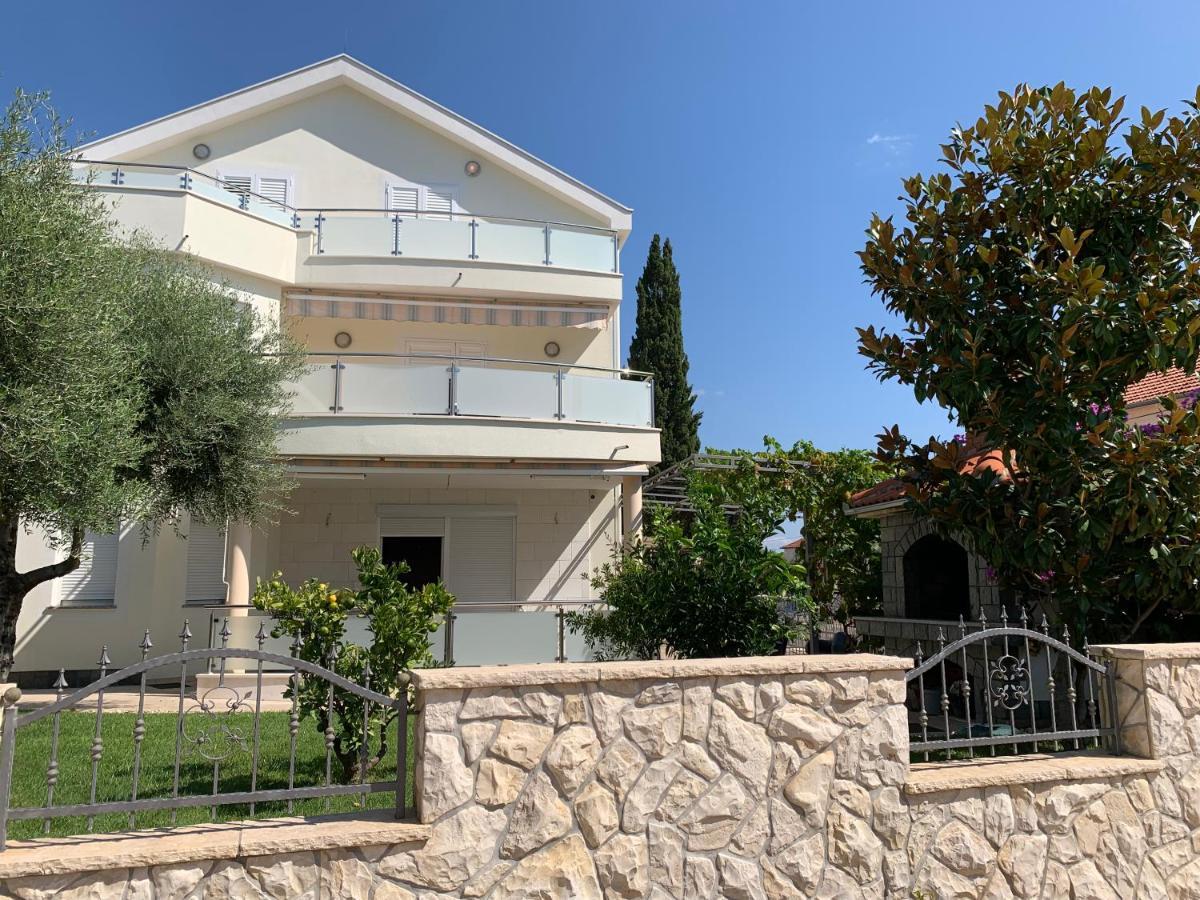 Apartments Dumancic Biograd Na Moru Ngoại thất bức ảnh