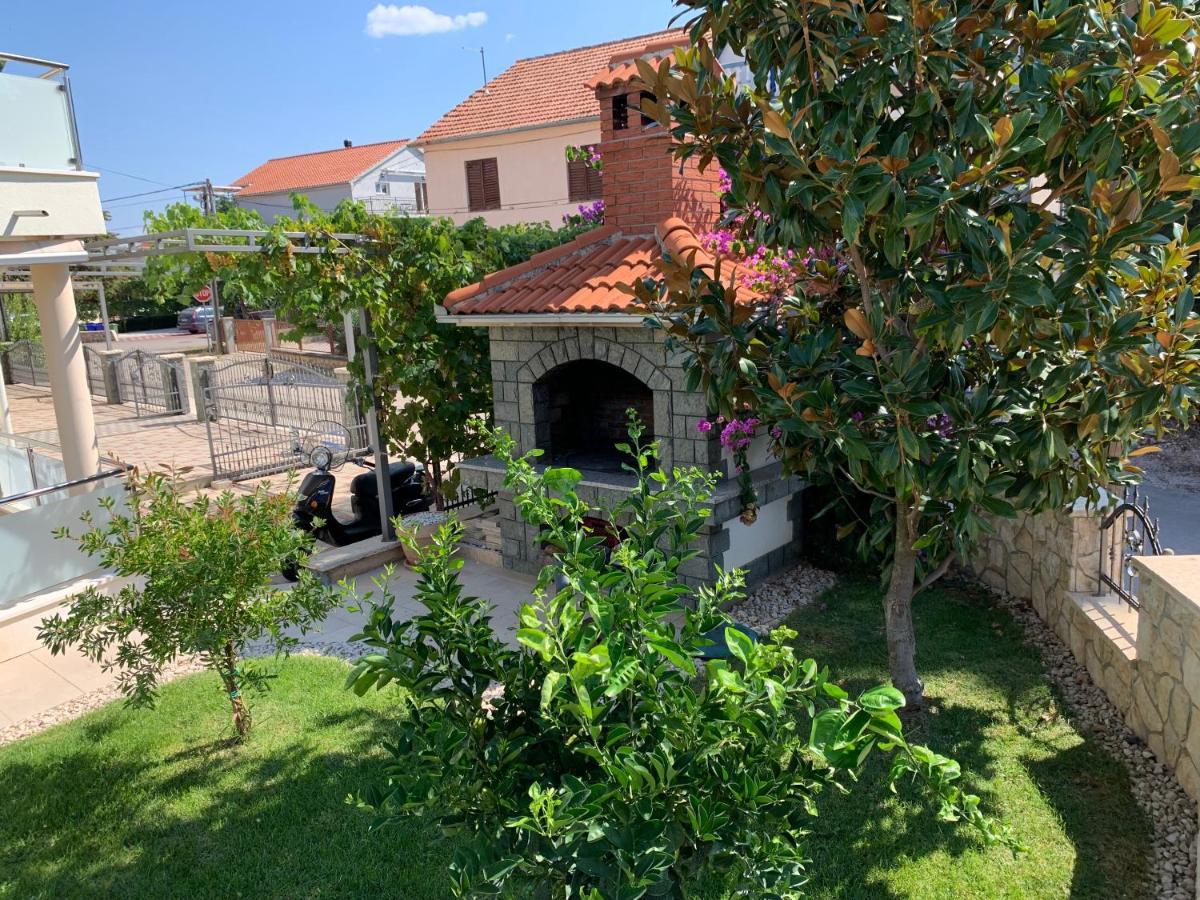 Apartments Dumancic Biograd Na Moru Ngoại thất bức ảnh