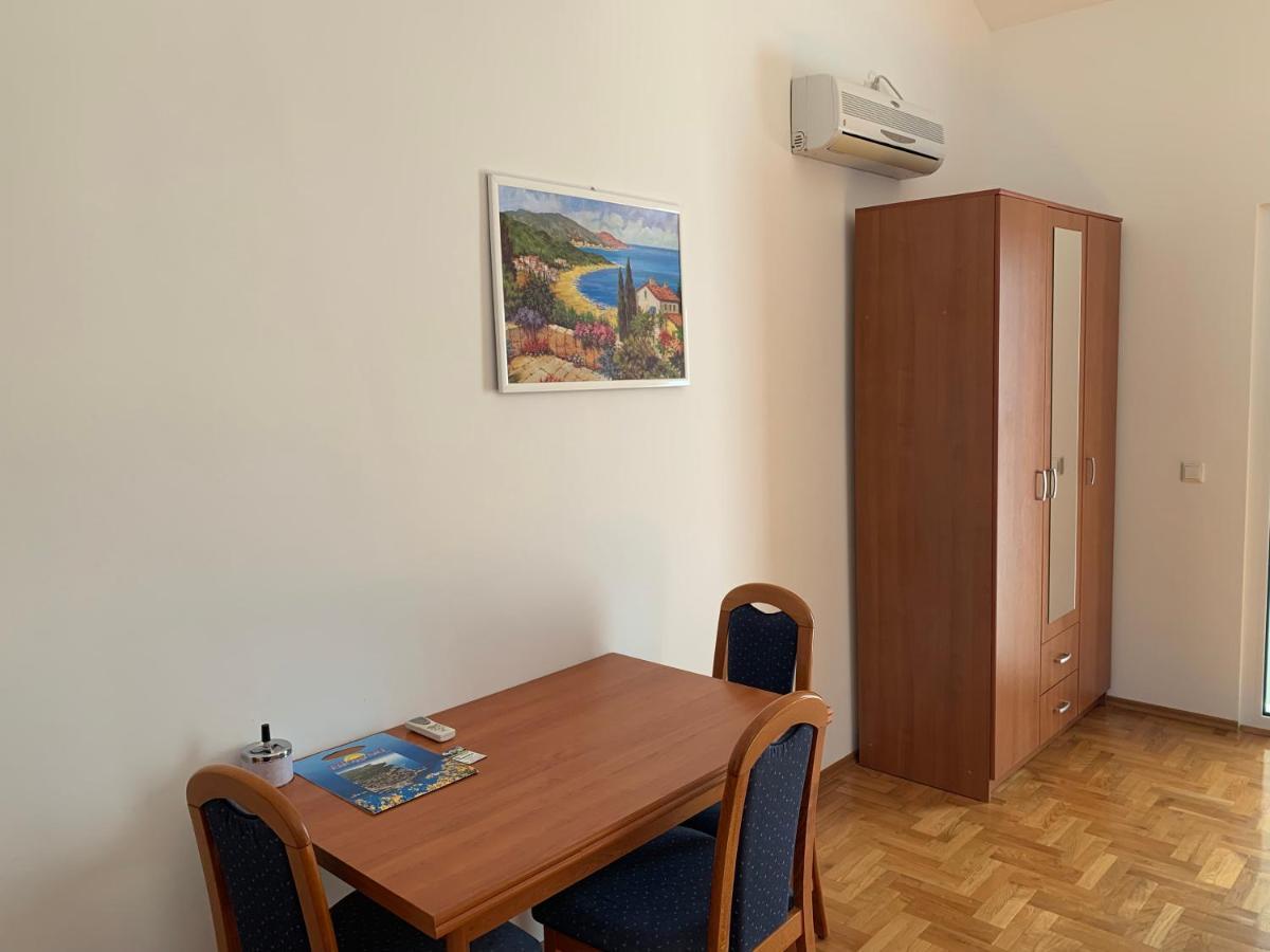 Apartments Dumancic Biograd Na Moru Ngoại thất bức ảnh